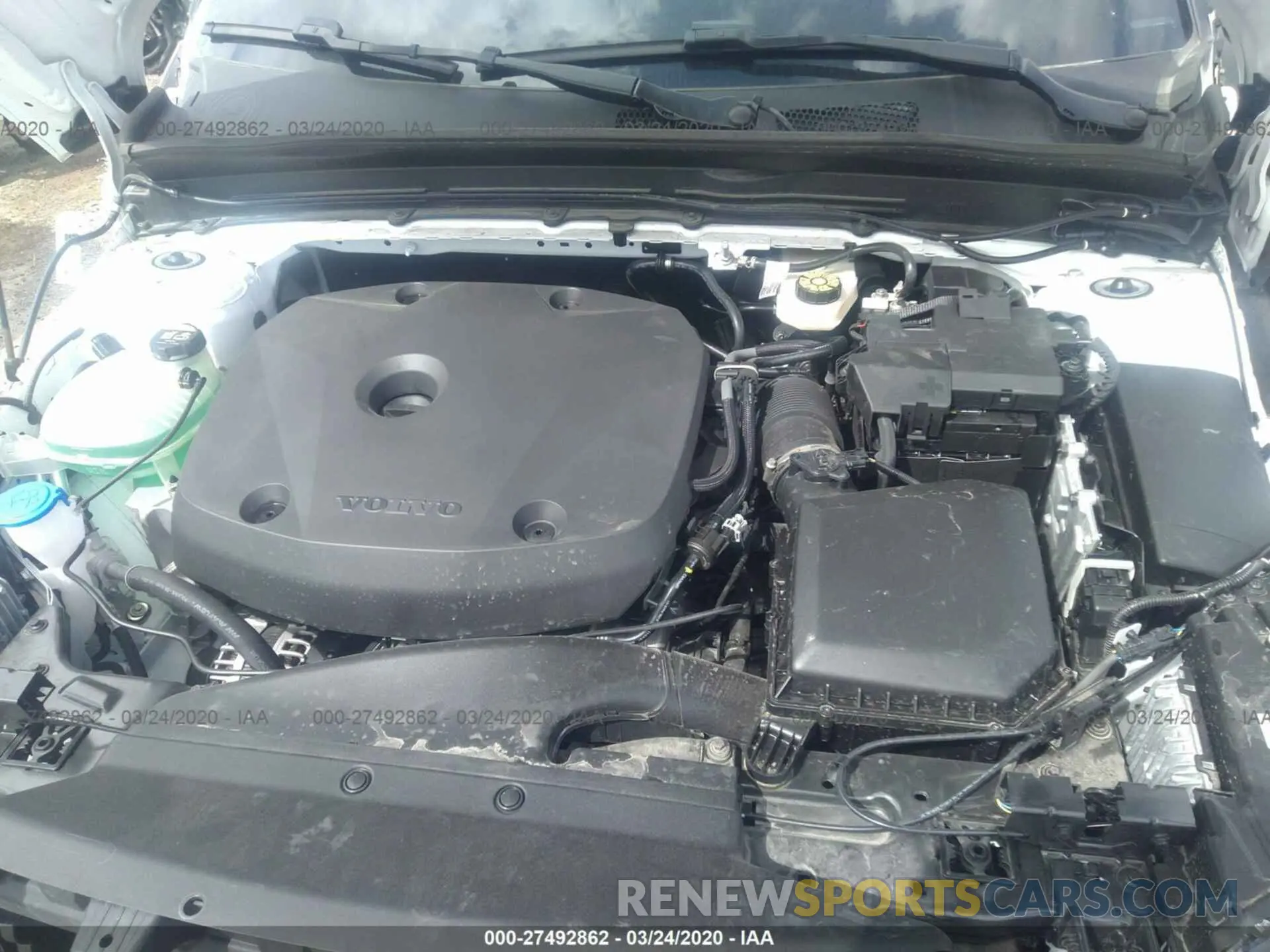 10 fotografías del automóvil dañado YV4162ULXK2152780 VOLVO XC40 2019