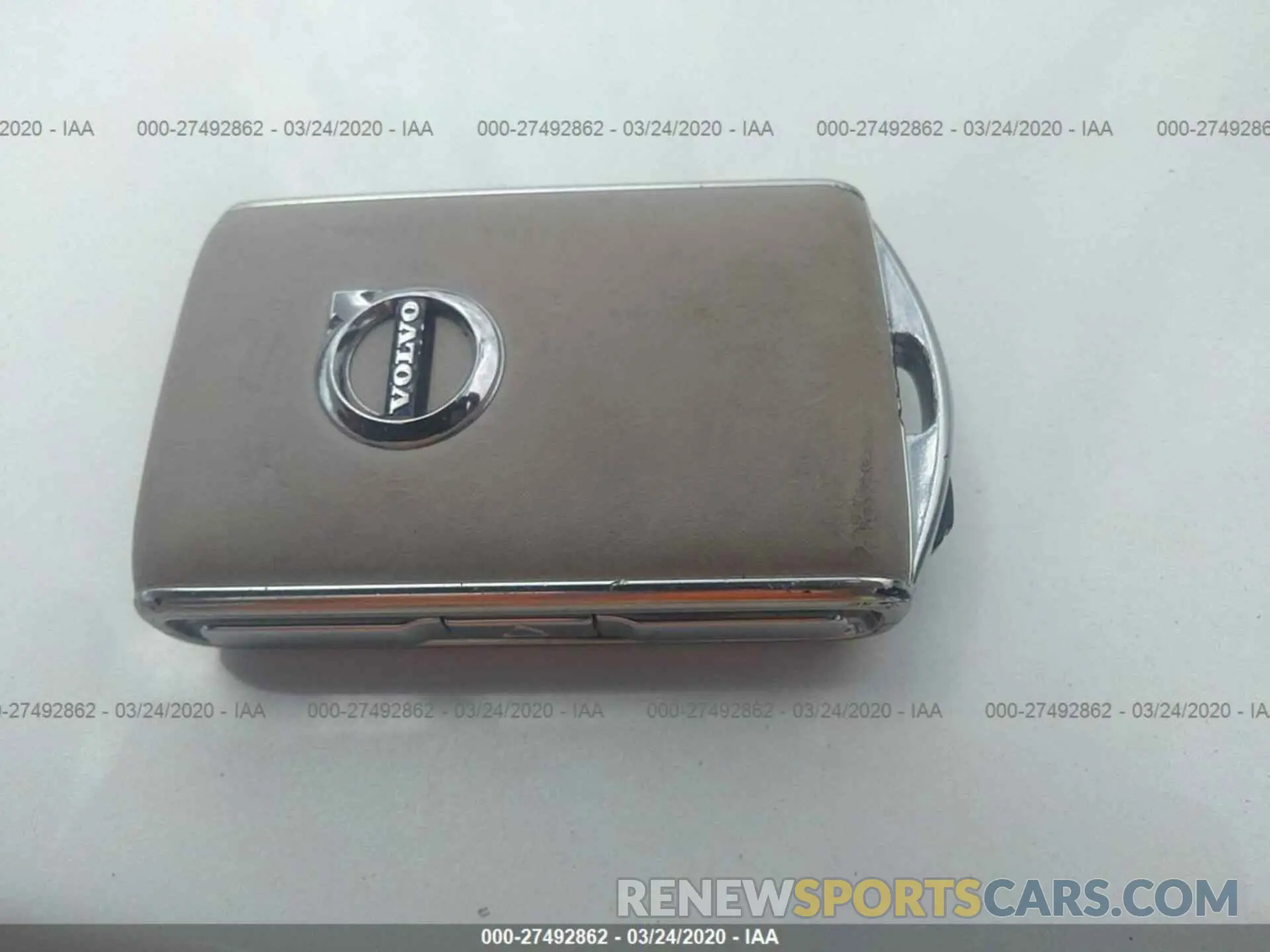 11 fotografías del automóvil dañado YV4162ULXK2152780 VOLVO XC40 2019