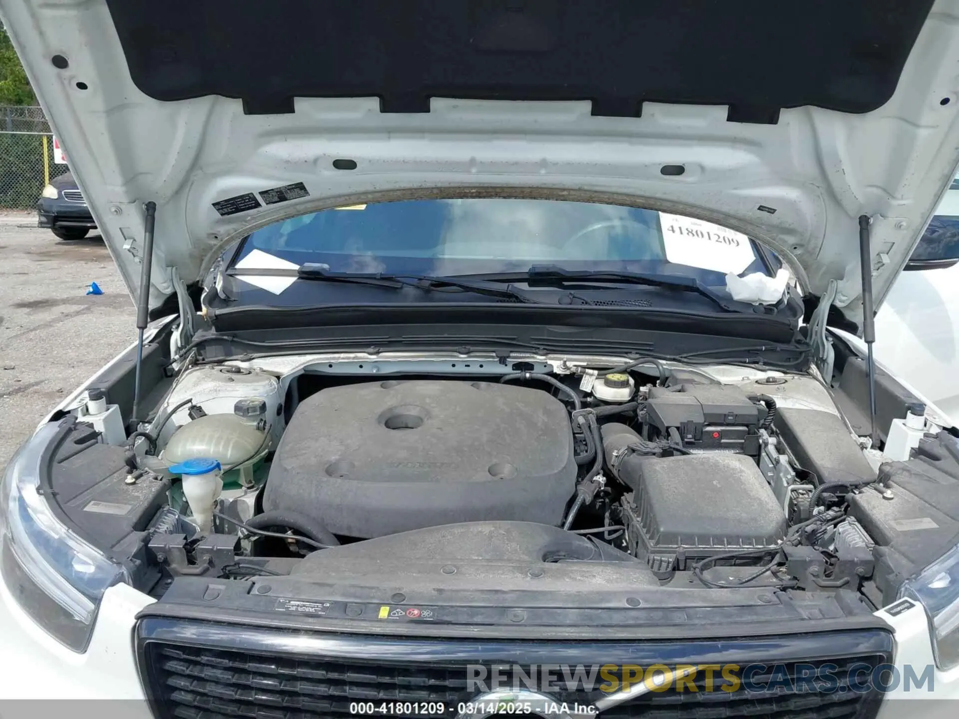 10 fotografías del automóvil dañado YV4162UM0K2142459 VOLVO XC40 2019