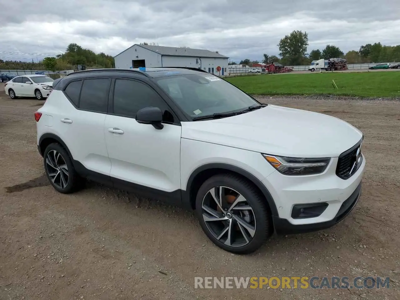 4 fotografías del automóvil dañado YV4162UM2K2057168 VOLVO XC40 2019