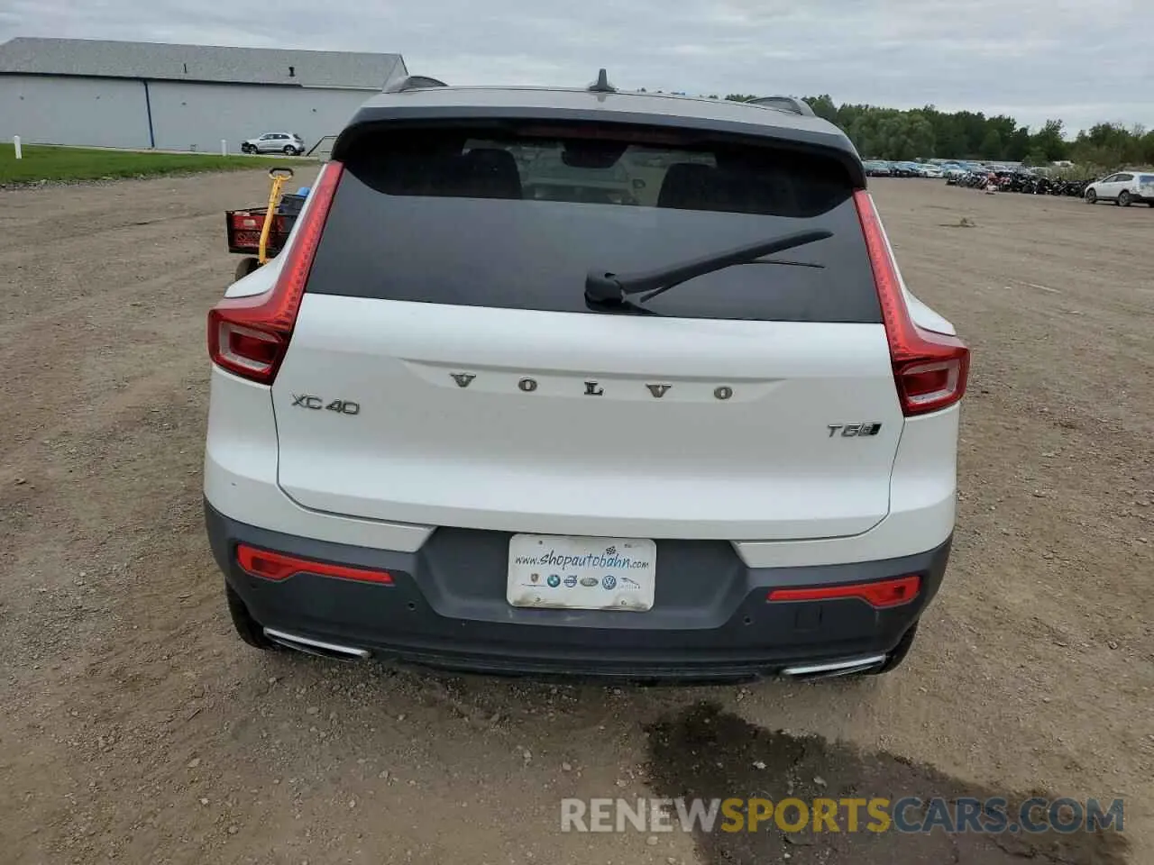 6 fotografías del automóvil dañado YV4162UM2K2057168 VOLVO XC40 2019