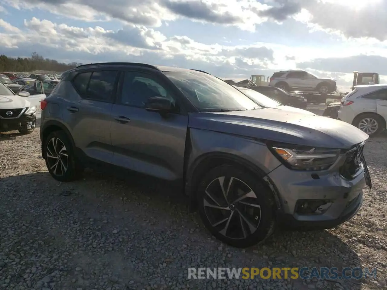 4 fotografías del automóvil dañado YV4162UM4K2155926 VOLVO XC40 2019
