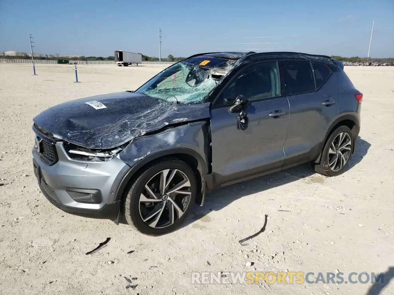 1 fotografías del automóvil dañado YV4162UM8K2088523 VOLVO XC40 2019