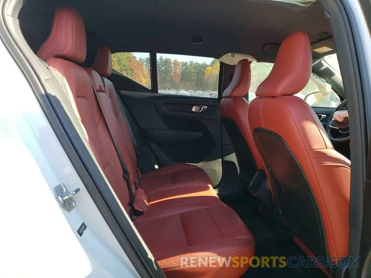 11 fotografías del automóvil dañado YV4162XZ1K2014755 VOLVO XC40 2019