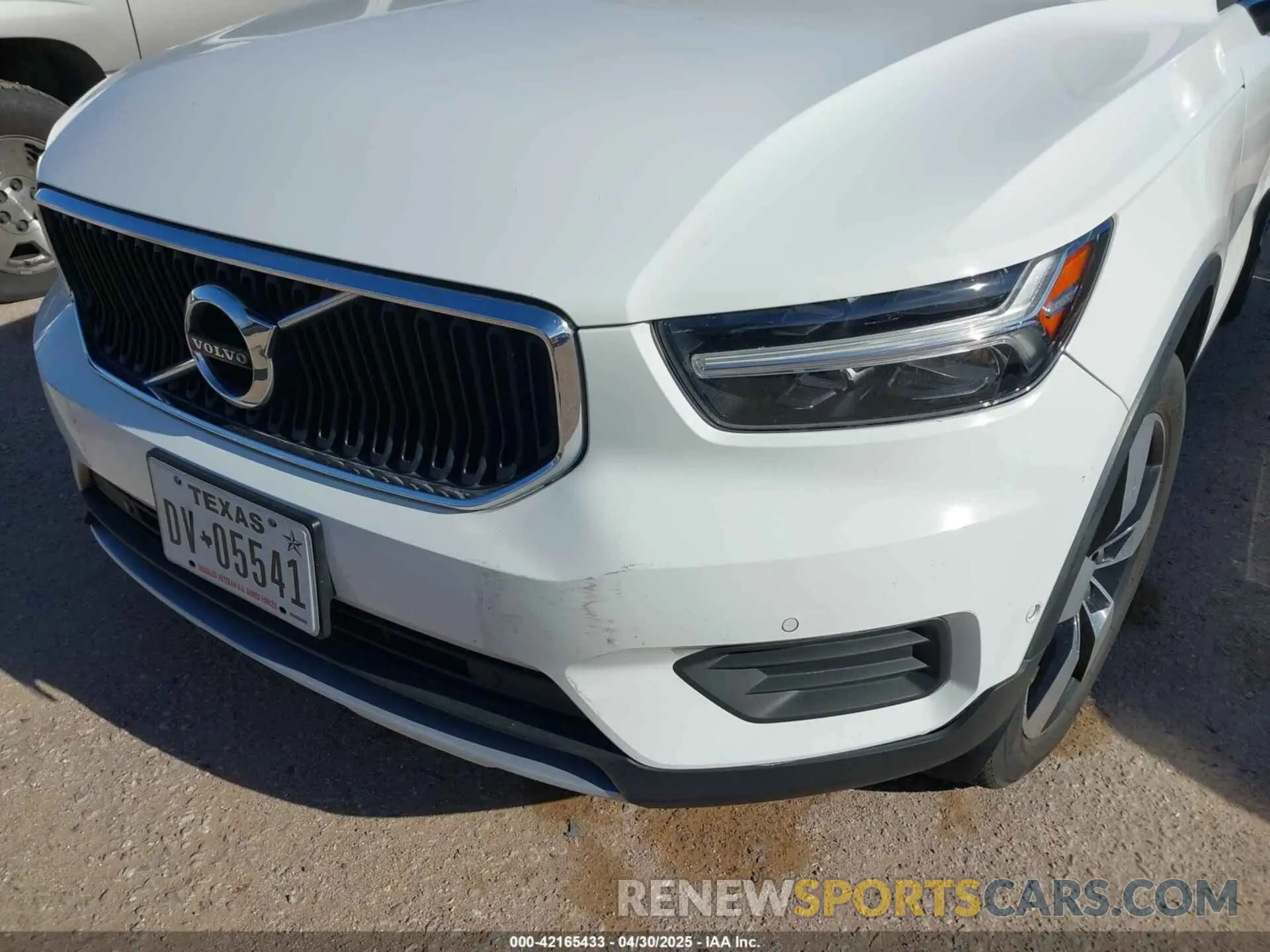 6 fotografías del automóvil dañado YV4162XZ2K2013680 VOLVO XC40 2019
