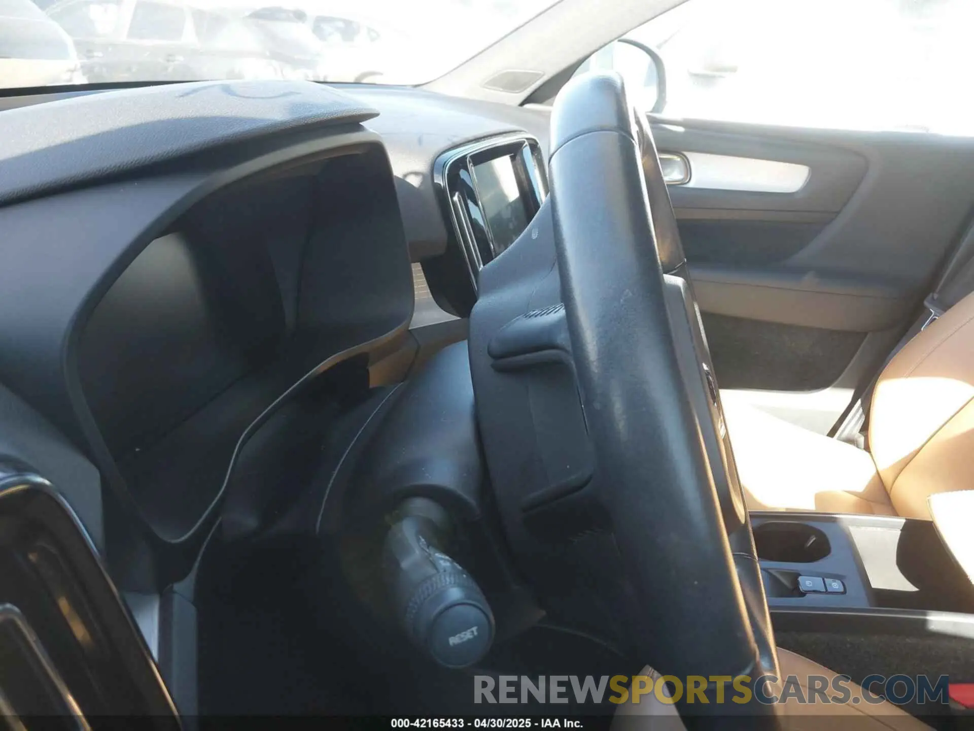 7 fotografías del automóvil dañado YV4162XZ2K2013680 VOLVO XC40 2019
