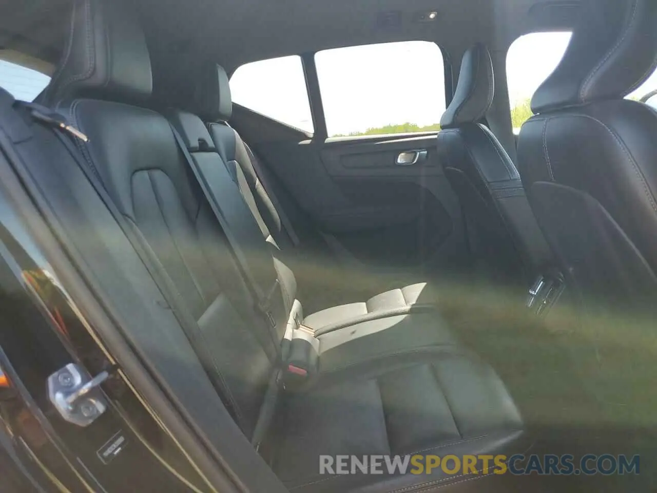 11 fotografías del automóvil dañado YV4162XZ3K2009069 VOLVO XC40 2019