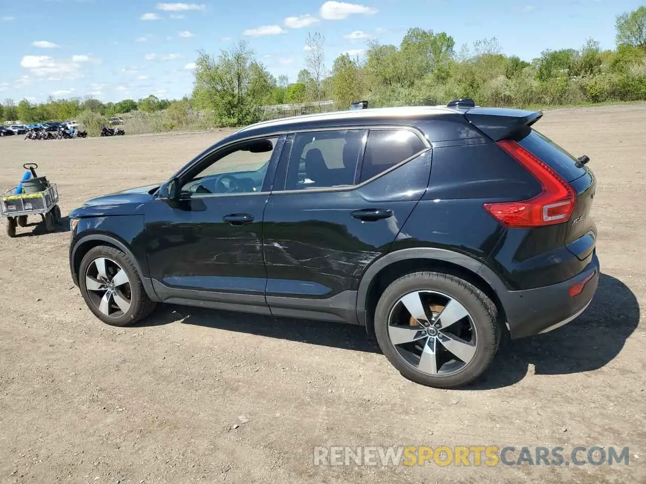 2 fotografías del automóvil dañado YV4162XZ3K2009069 VOLVO XC40 2019