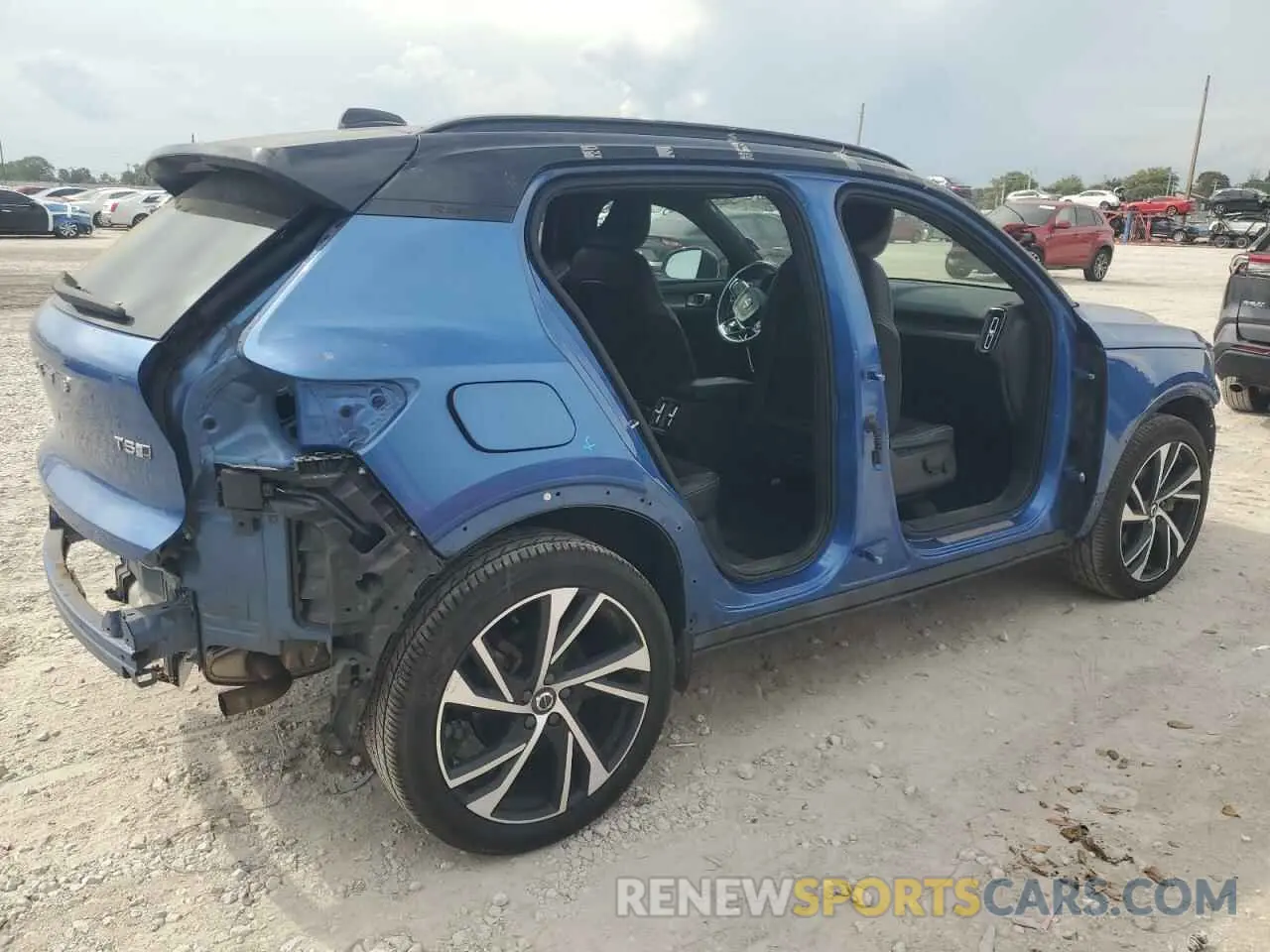 3 fotografías del automóvil dañado YV4162XZ3K2012800 VOLVO XC40 2019