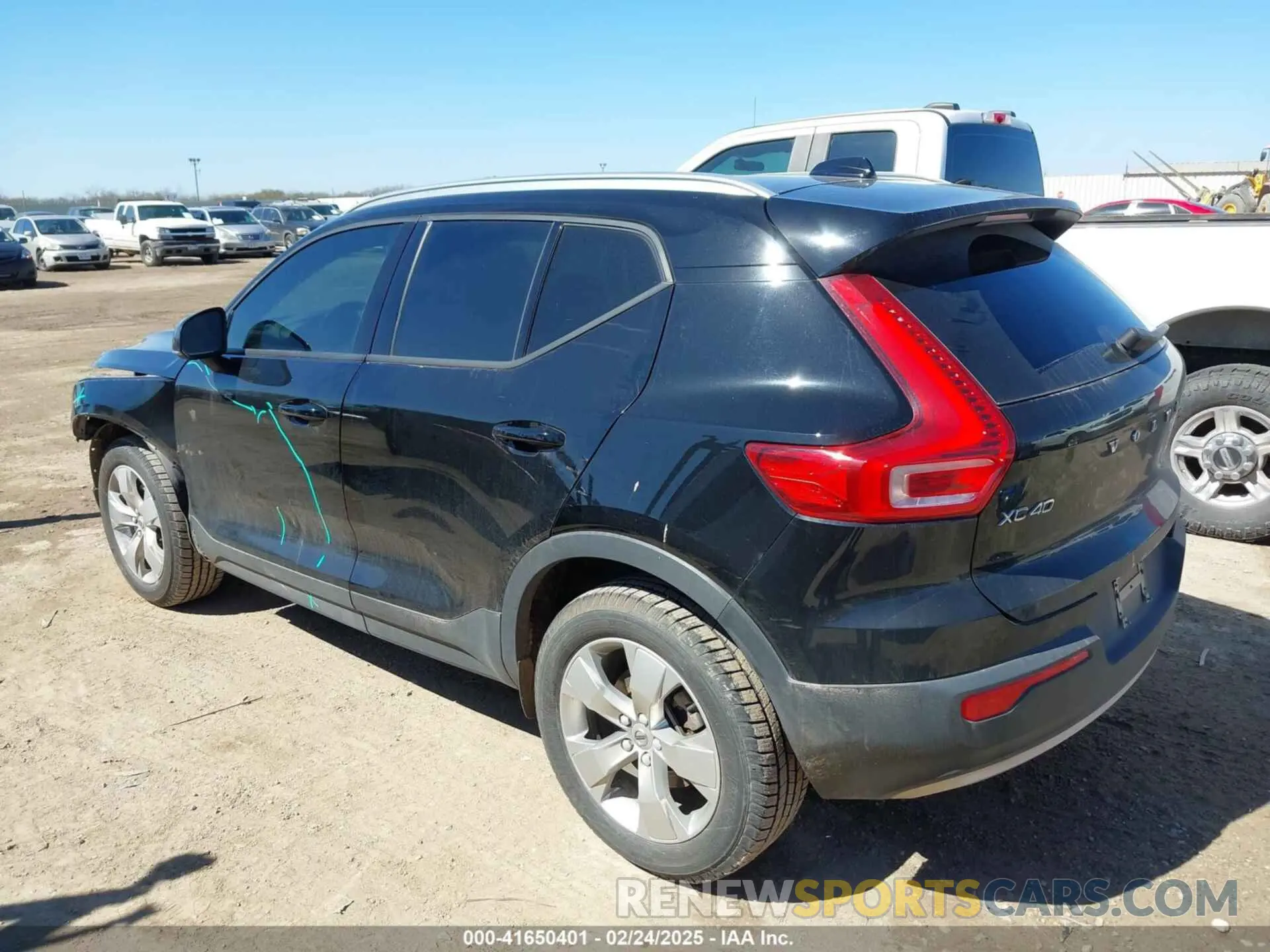 3 fotografías del automóvil dañado YV4162XZ3K2018371 VOLVO XC40 2019