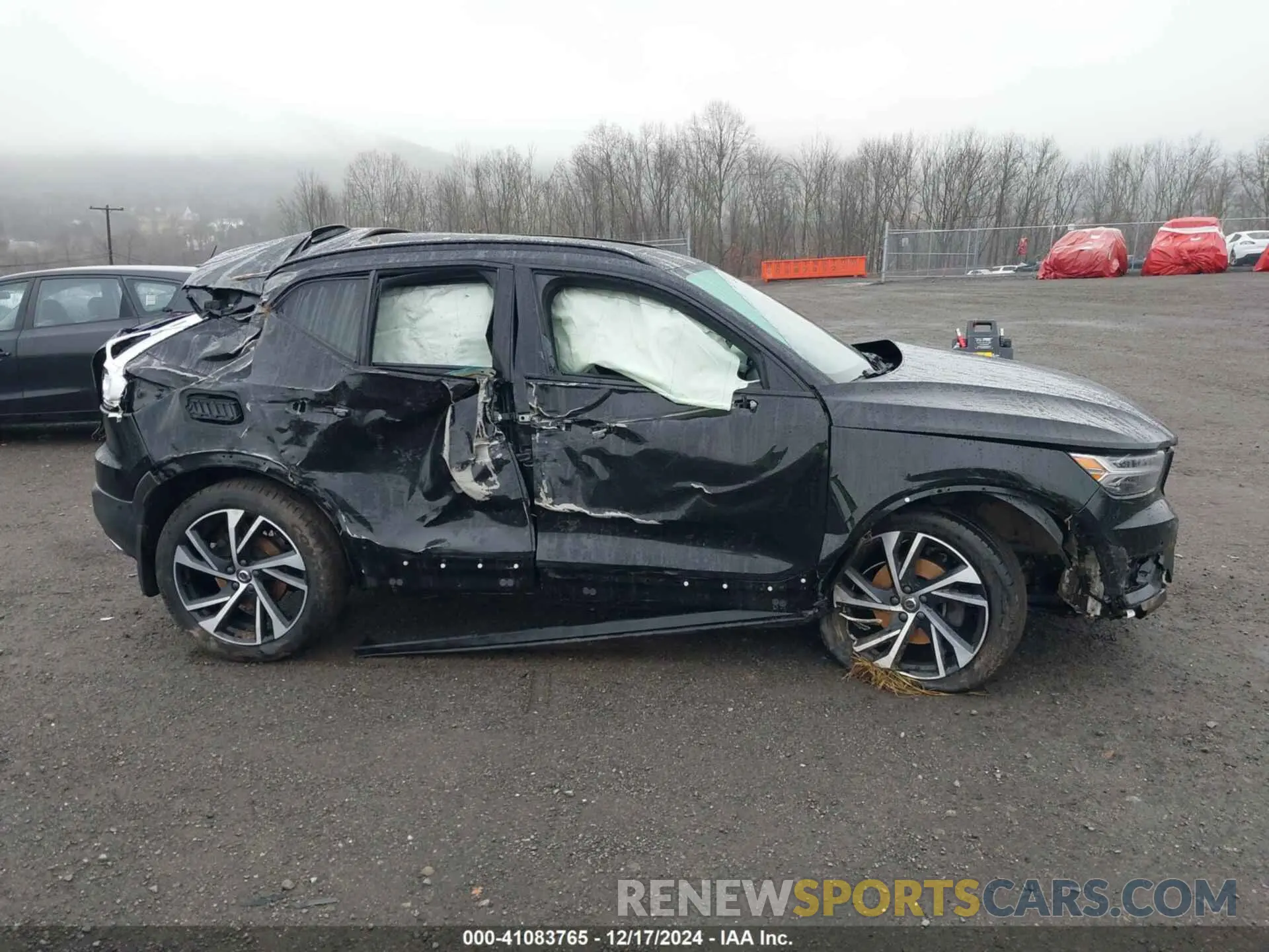 13 fotografías del automóvil dañado YV4162XZ5K2013799 VOLVO XC40 2019