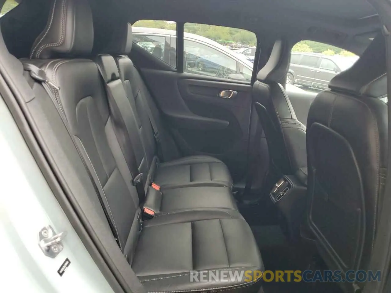 11 fotografías del automóvil dañado YV4162XZ8K2019466 VOLVO XC40 2019