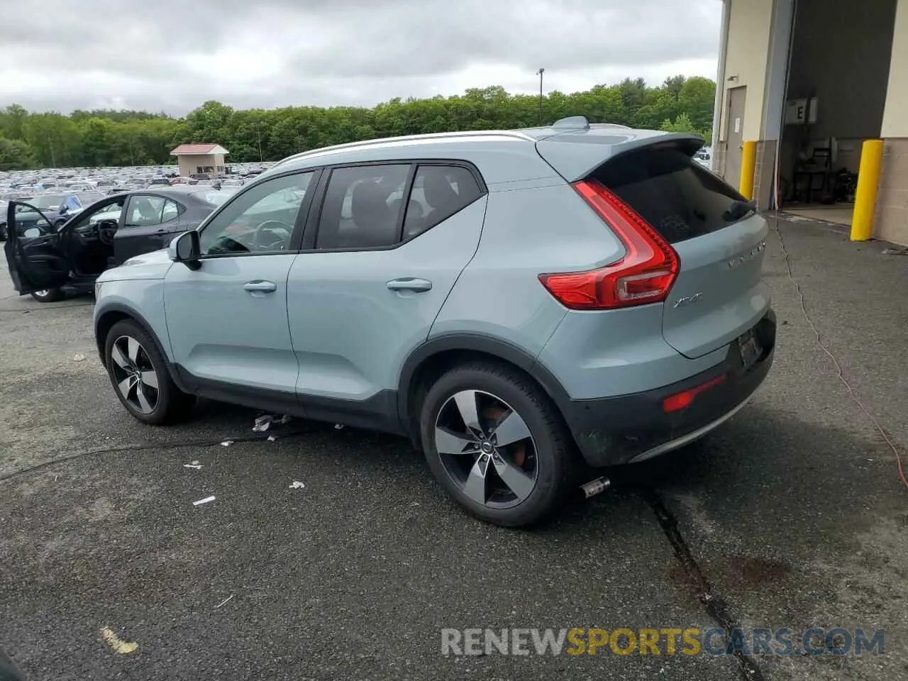 2 fotografías del automóvil dañado YV4162XZ8K2019466 VOLVO XC40 2019