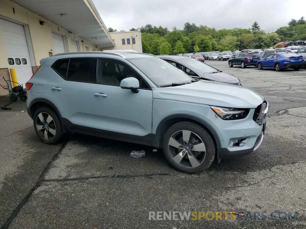 4 fotografías del automóvil dañado YV4162XZ8K2019466 VOLVO XC40 2019