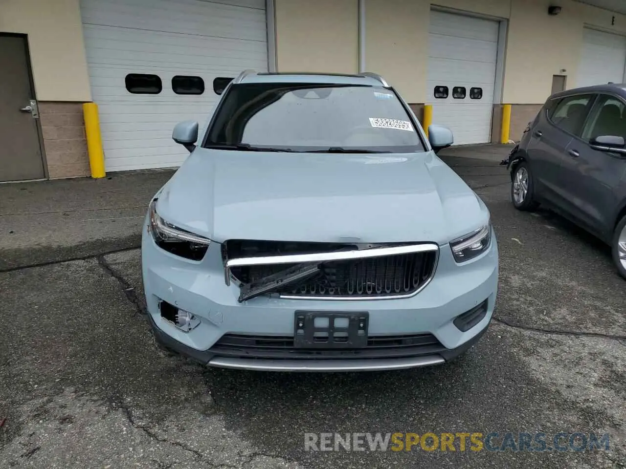 5 fotografías del automóvil dañado YV4162XZ8K2019466 VOLVO XC40 2019