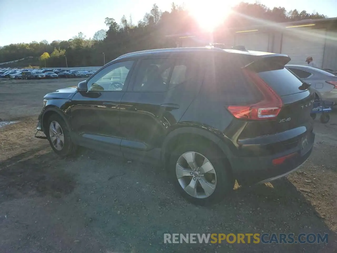 2 fotografías del automóvil dañado YV4AC2HK1K2108418 VOLVO XC40 2019
