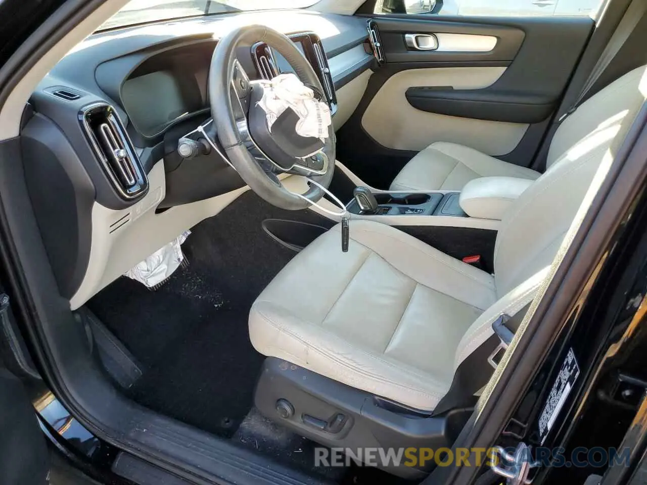 7 fotografías del automóvil dañado YV4AC2HK1K2108418 VOLVO XC40 2019