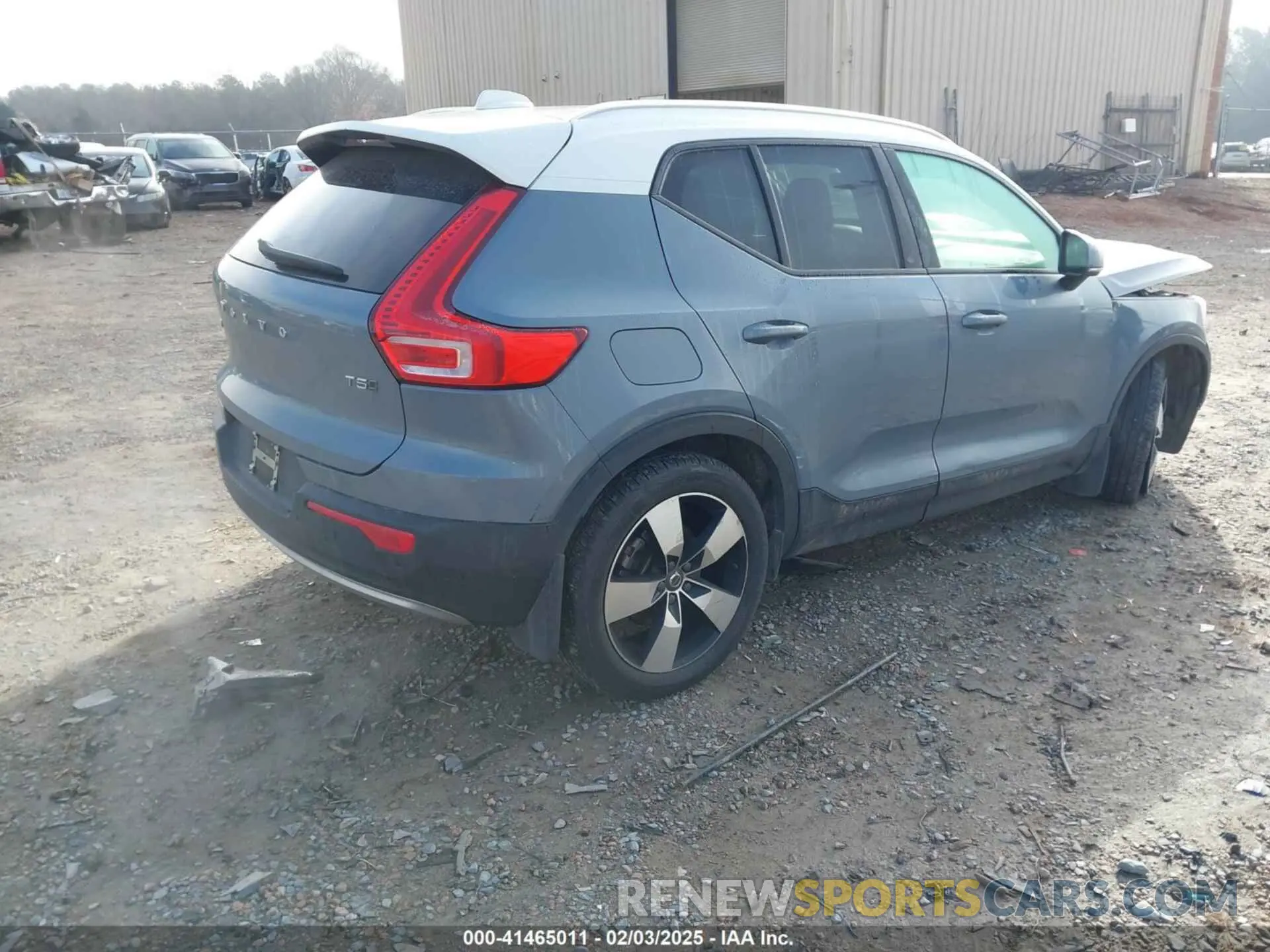 4 fotografías del automóvil dañado YV4162UK1L2189516 VOLVO XC40 2020