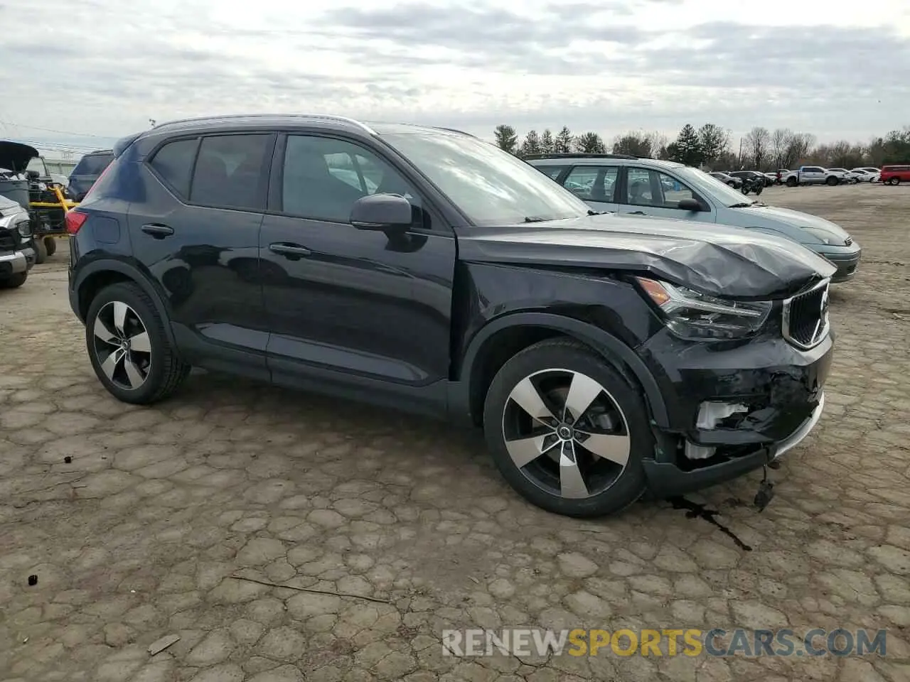 4 fotografías del automóvil dañado YV4162UK4L2199232 VOLVO XC40 2020