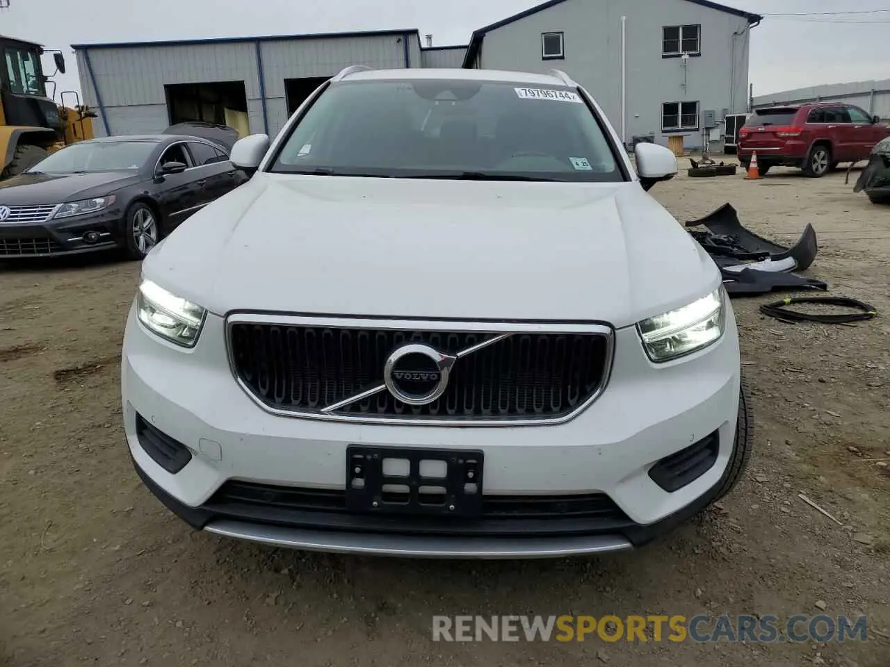 5 fotografías del automóvil dañado YV4162UK4L2296267 VOLVO XC40 2020