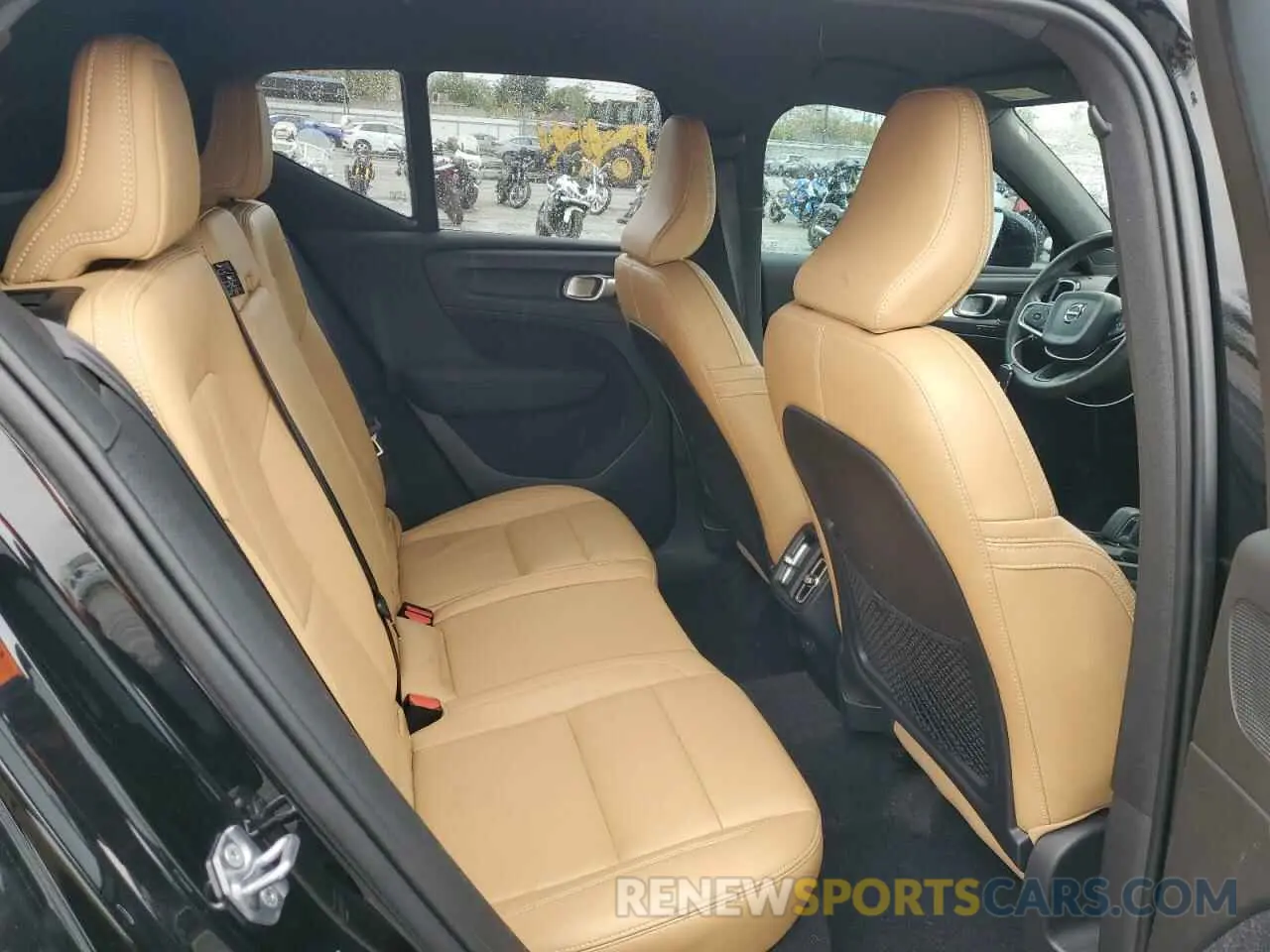 11 fotografías del automóvil dañado YV4162UK6L2275372 VOLVO XC40 2020