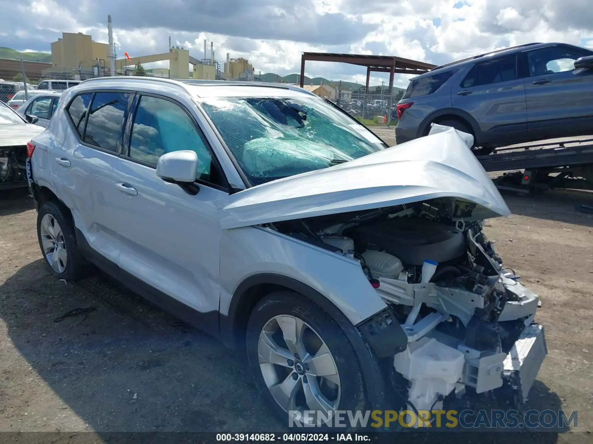 1 fotografías del automóvil dañado YV4162UK6L2338664 VOLVO XC40 2020