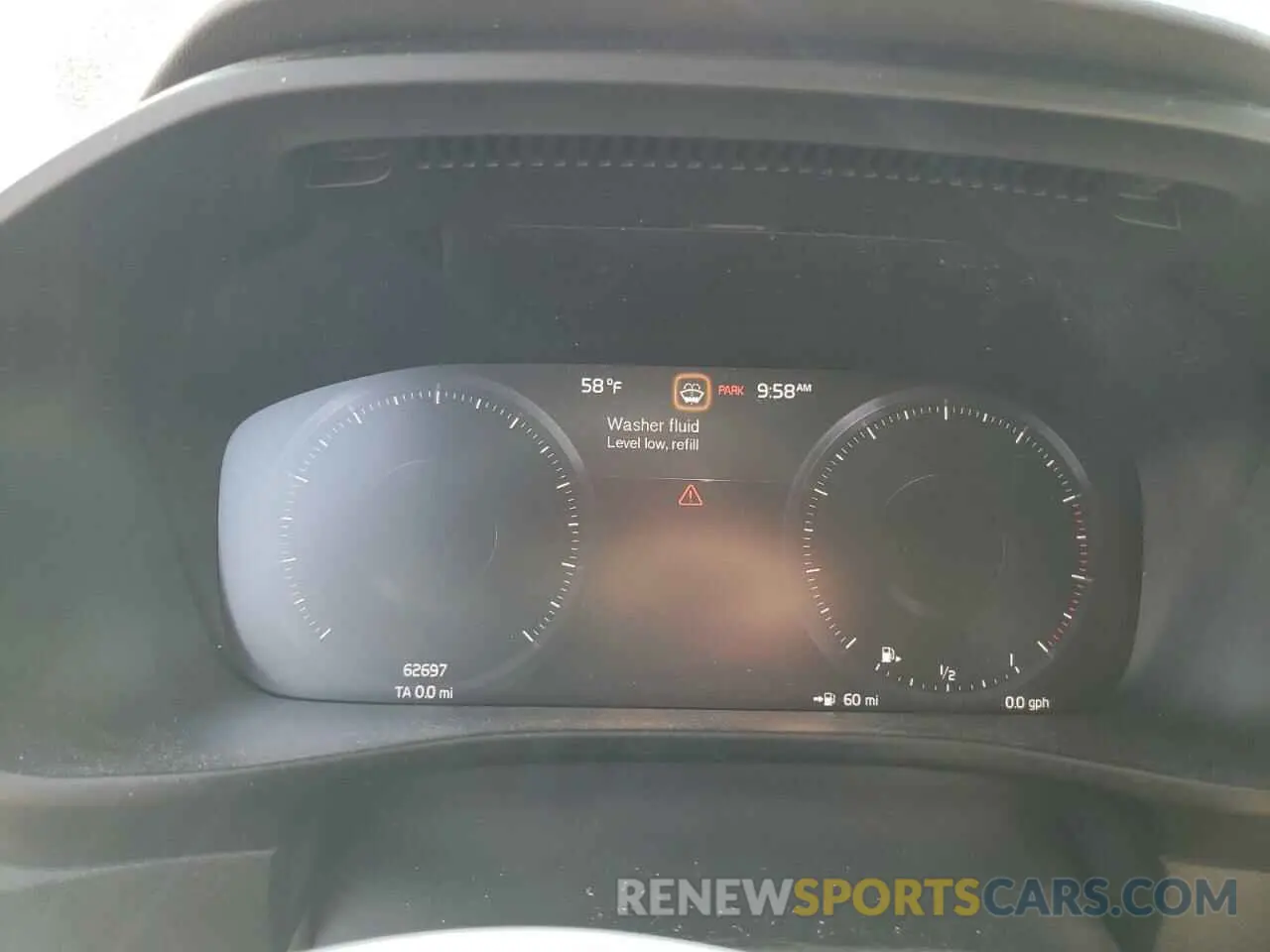 9 fotografías del automóvil dañado YV4162UK7L2287983 VOLVO XC40 2020