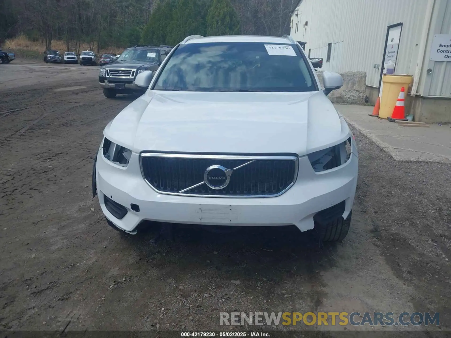 13 fotografías del automóvil dañado YV4162UK7L2336776 VOLVO XC40 2020
