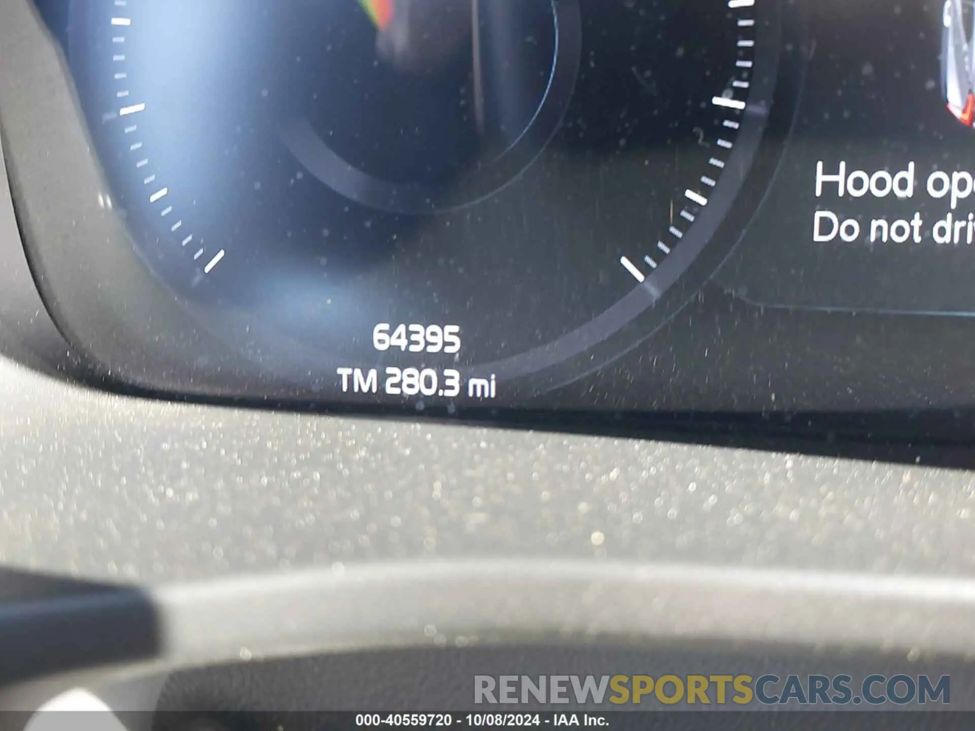 15 fotografías del automóvil dañado YV4162UK8L2197886 VOLVO XC40 2020
