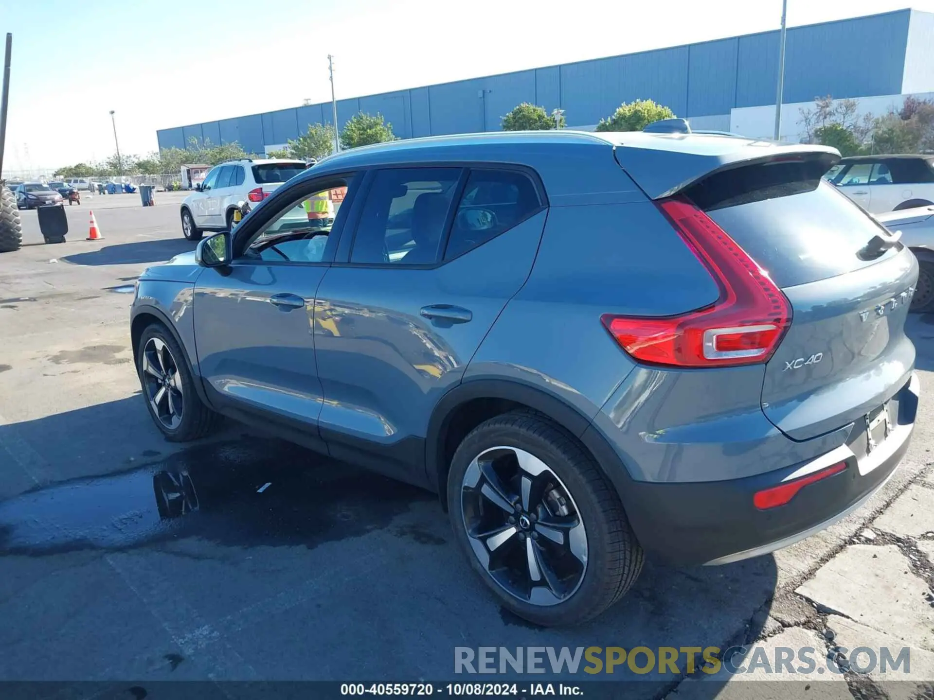 3 fotografías del automóvil dañado YV4162UK8L2197886 VOLVO XC40 2020