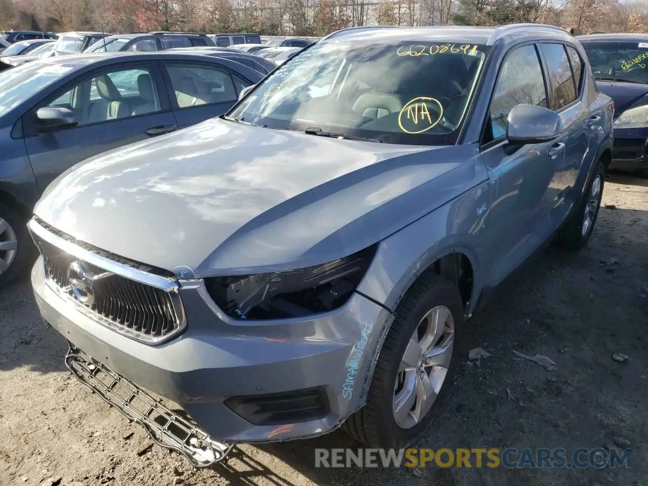 2 fotografías del automóvil dañado YV4162UK9L2183317 VOLVO XC40 2020