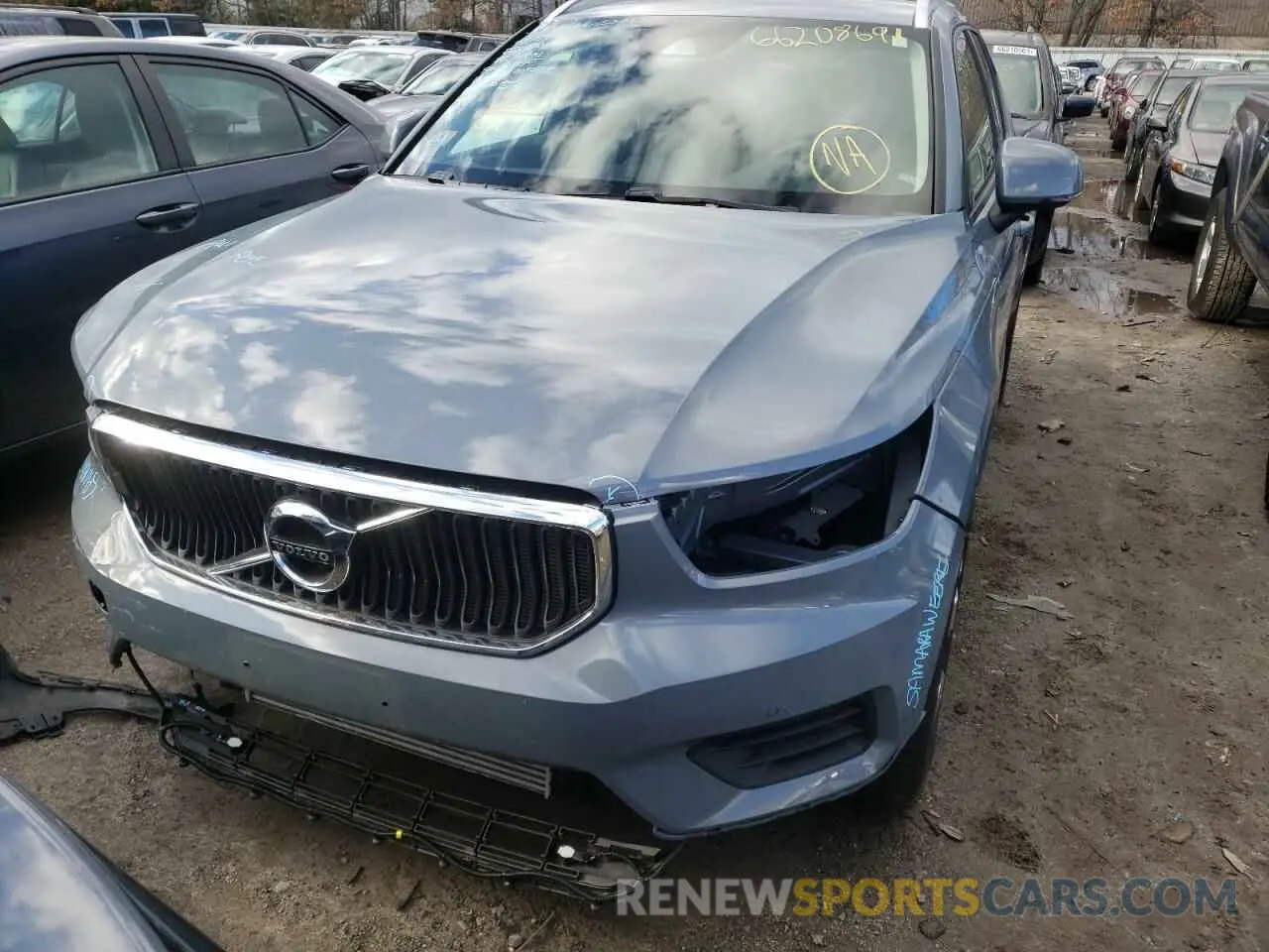 9 fotografías del automóvil dañado YV4162UK9L2183317 VOLVO XC40 2020