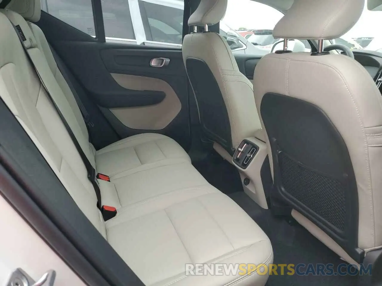 11 fotografías del automóvil dañado YV4162UKXL2346816 VOLVO XC40 2020