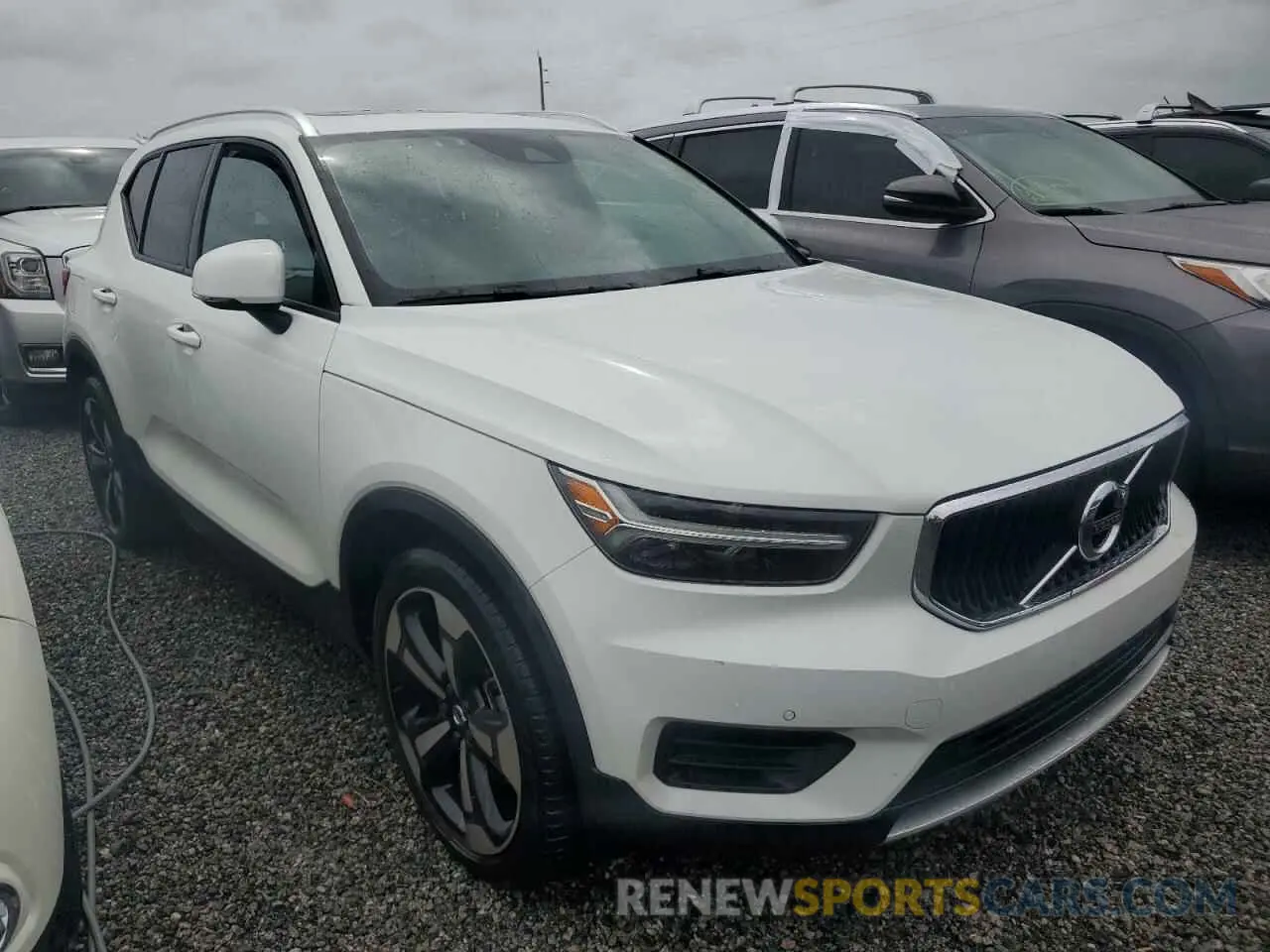 4 fotografías del automóvil dañado YV4162UKXL2346816 VOLVO XC40 2020