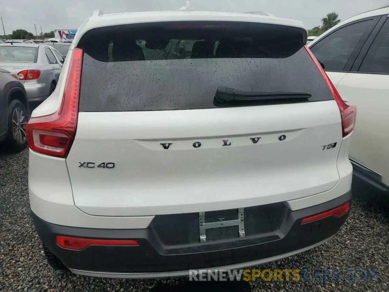 6 fotografías del automóvil dañado YV4162UKXL2346816 VOLVO XC40 2020