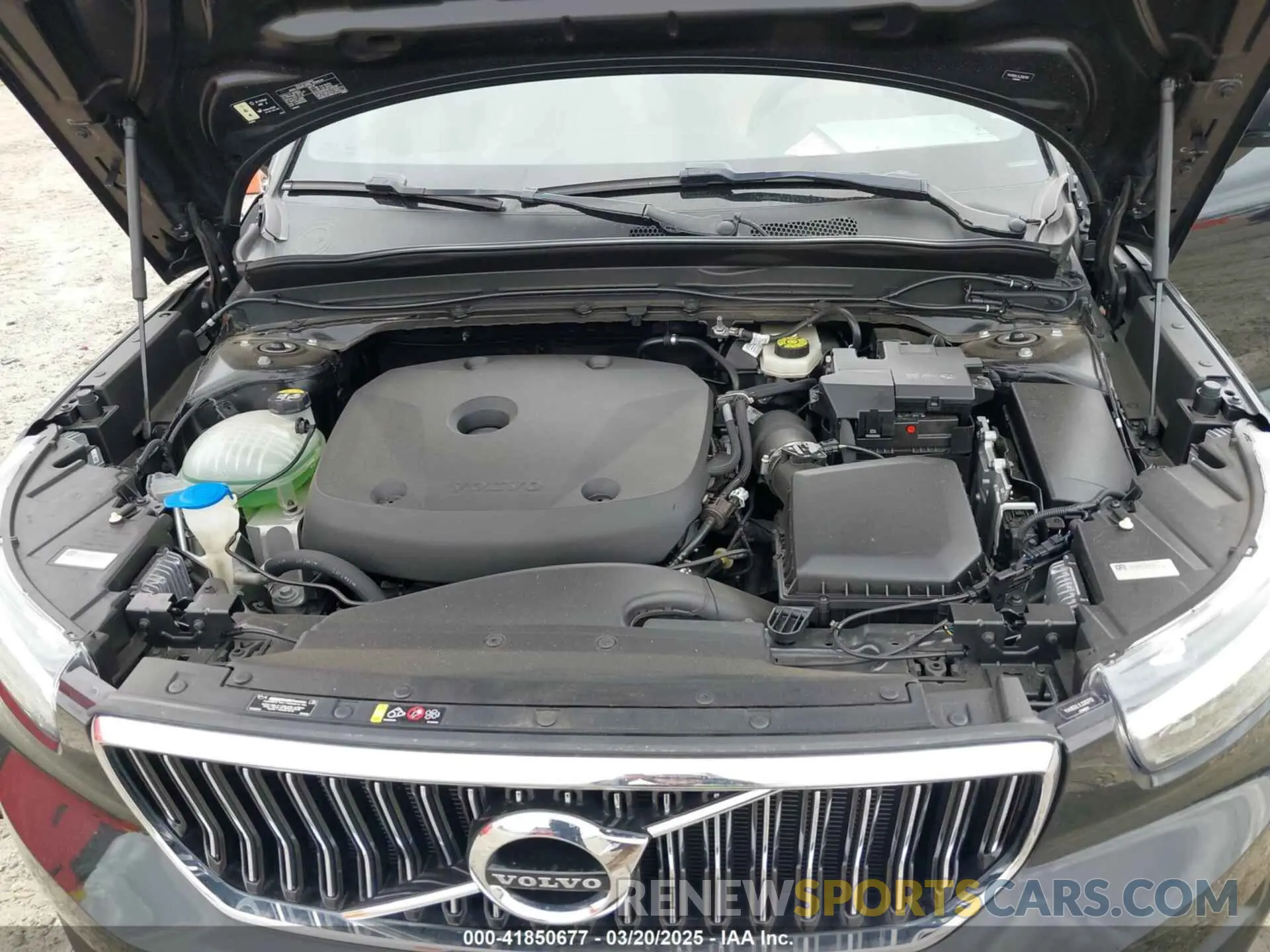 10 fotografías del automóvil dañado YV4162UL1L2262702 VOLVO XC40 2020