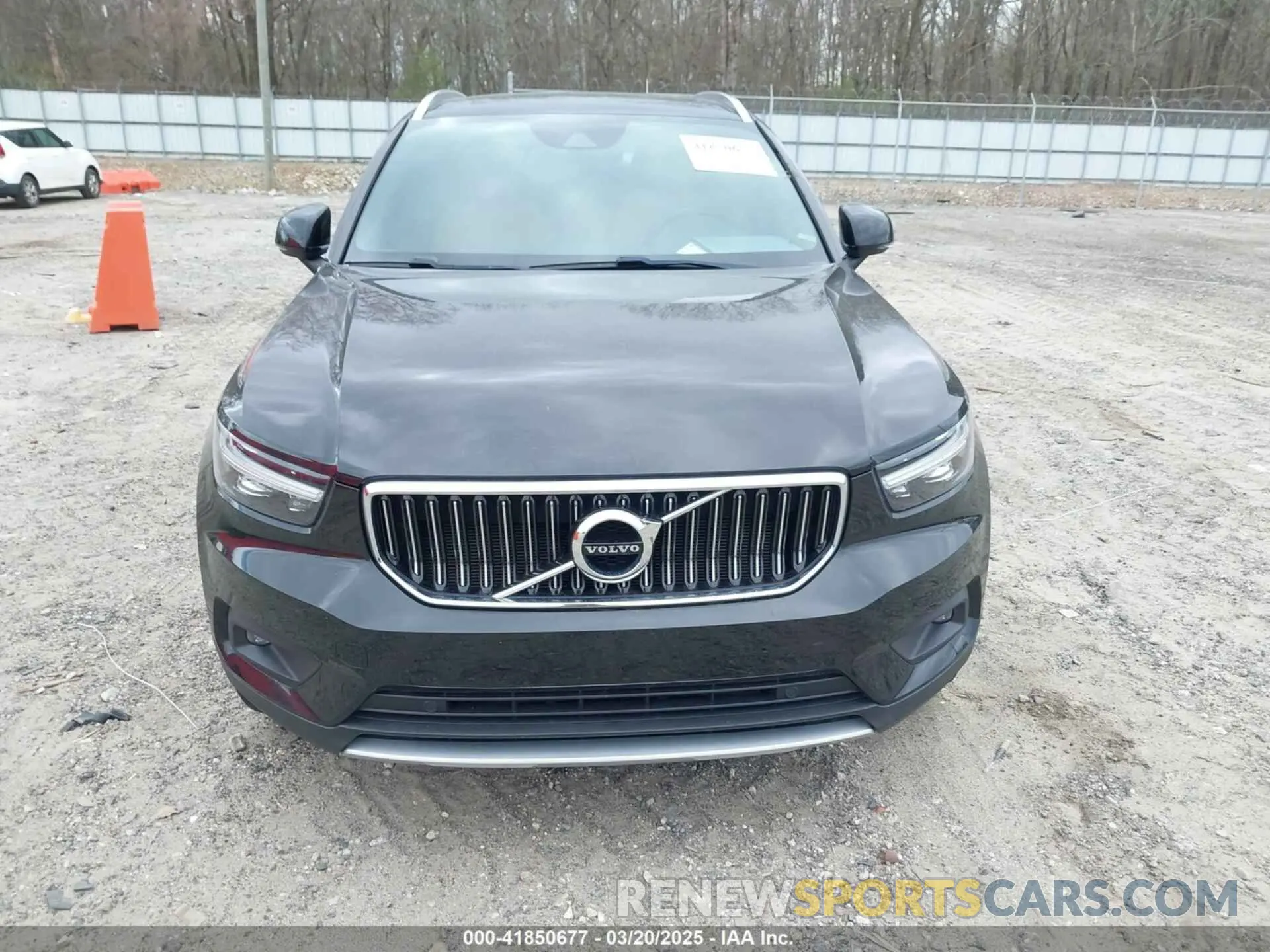 12 fotografías del automóvil dañado YV4162UL1L2262702 VOLVO XC40 2020