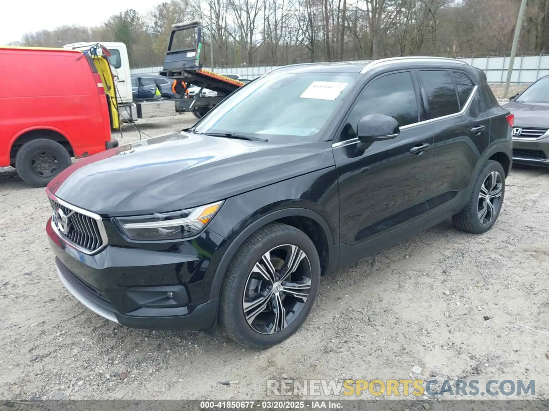2 fotografías del automóvil dañado YV4162UL1L2262702 VOLVO XC40 2020