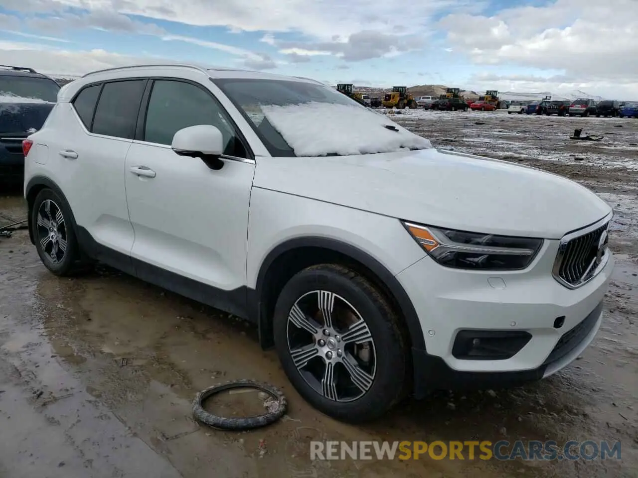 4 fotografías del automóvil dañado YV4162UL2L2174791 VOLVO XC40 2020