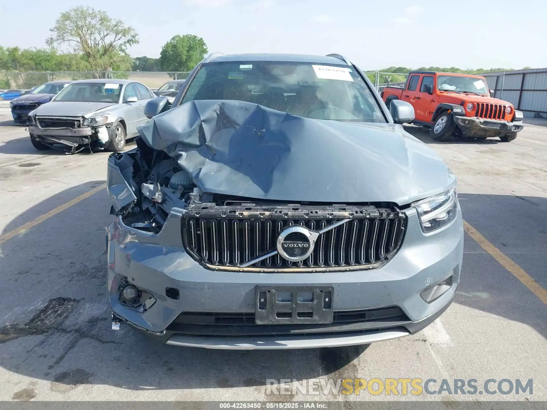 12 fotografías del automóvil dañado YV4162UL2L2306951 VOLVO XC40 2020