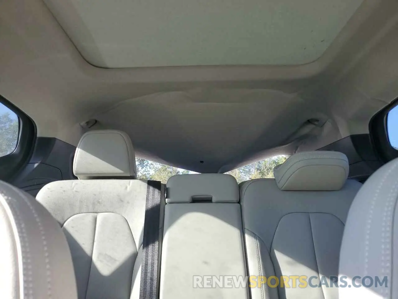 10 fotografías del automóvil dañado YV4162UL4L2296469 VOLVO XC40 2020