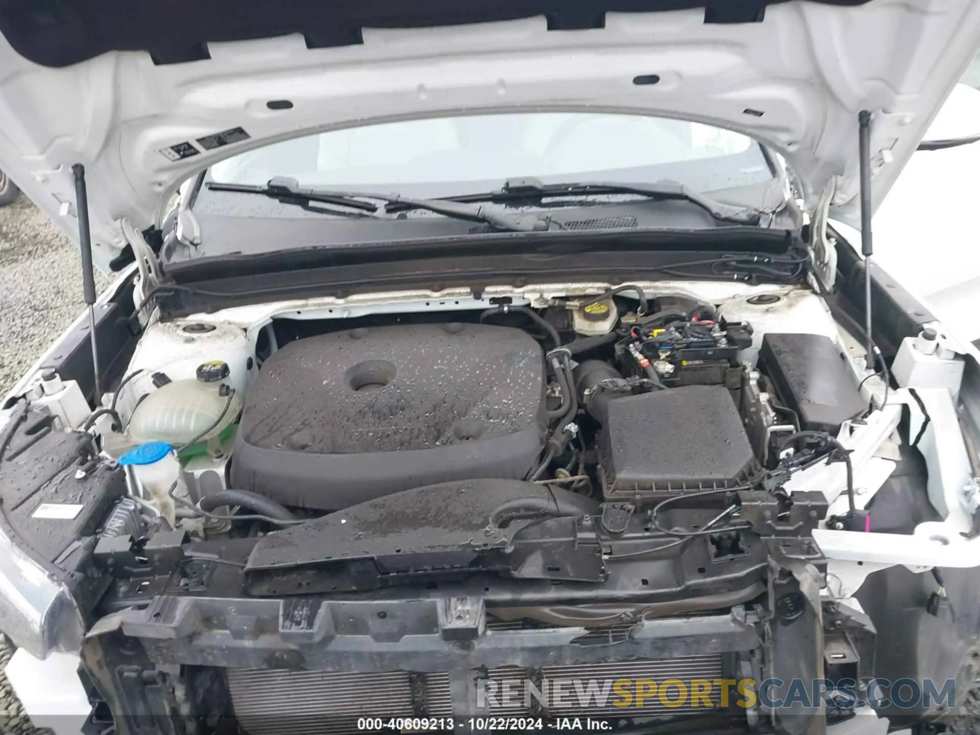 10 fotografías del automóvil dañado YV4162UL7L2253986 VOLVO XC40 2020