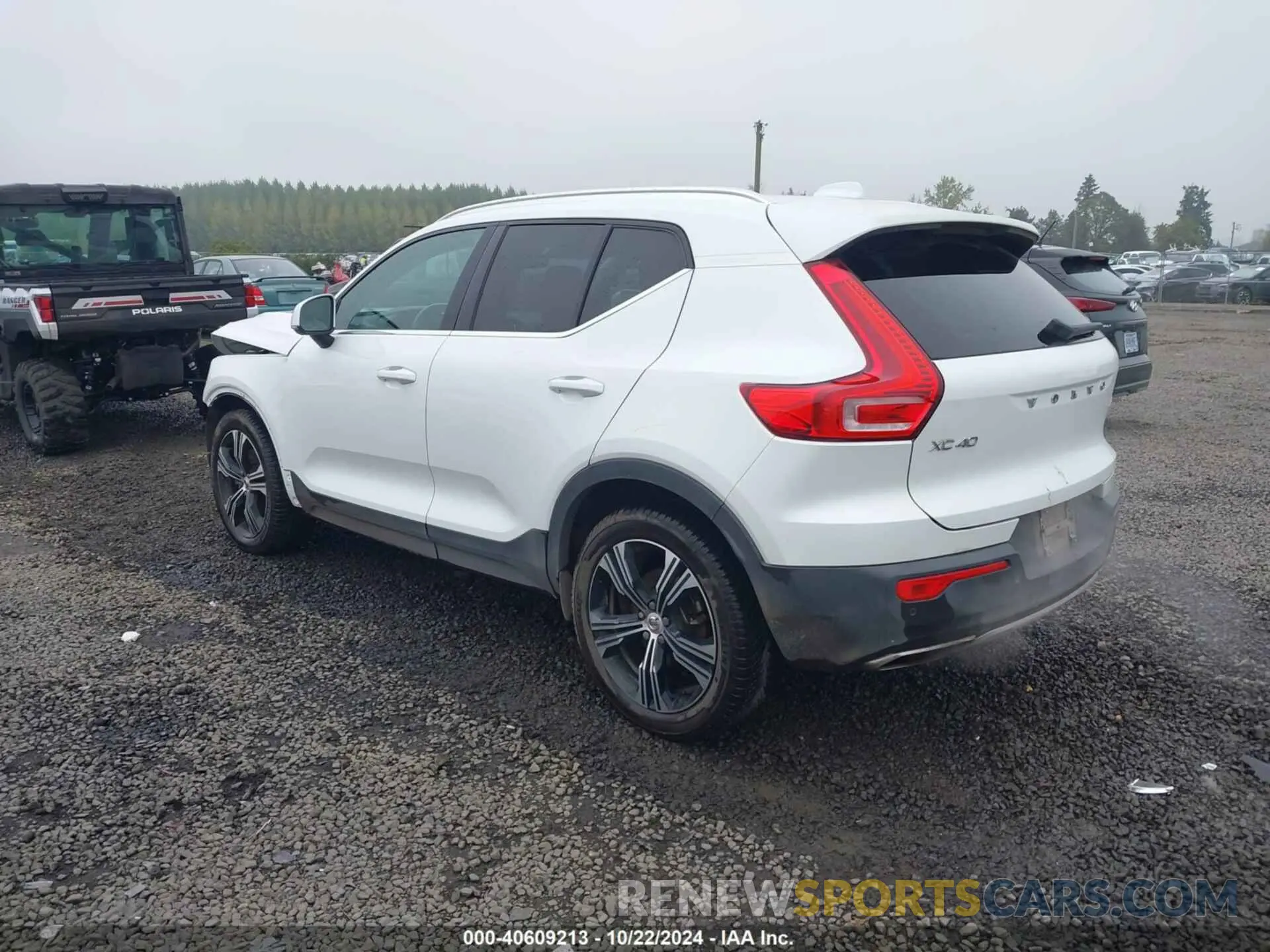 3 fotografías del automóvil dañado YV4162UL7L2253986 VOLVO XC40 2020