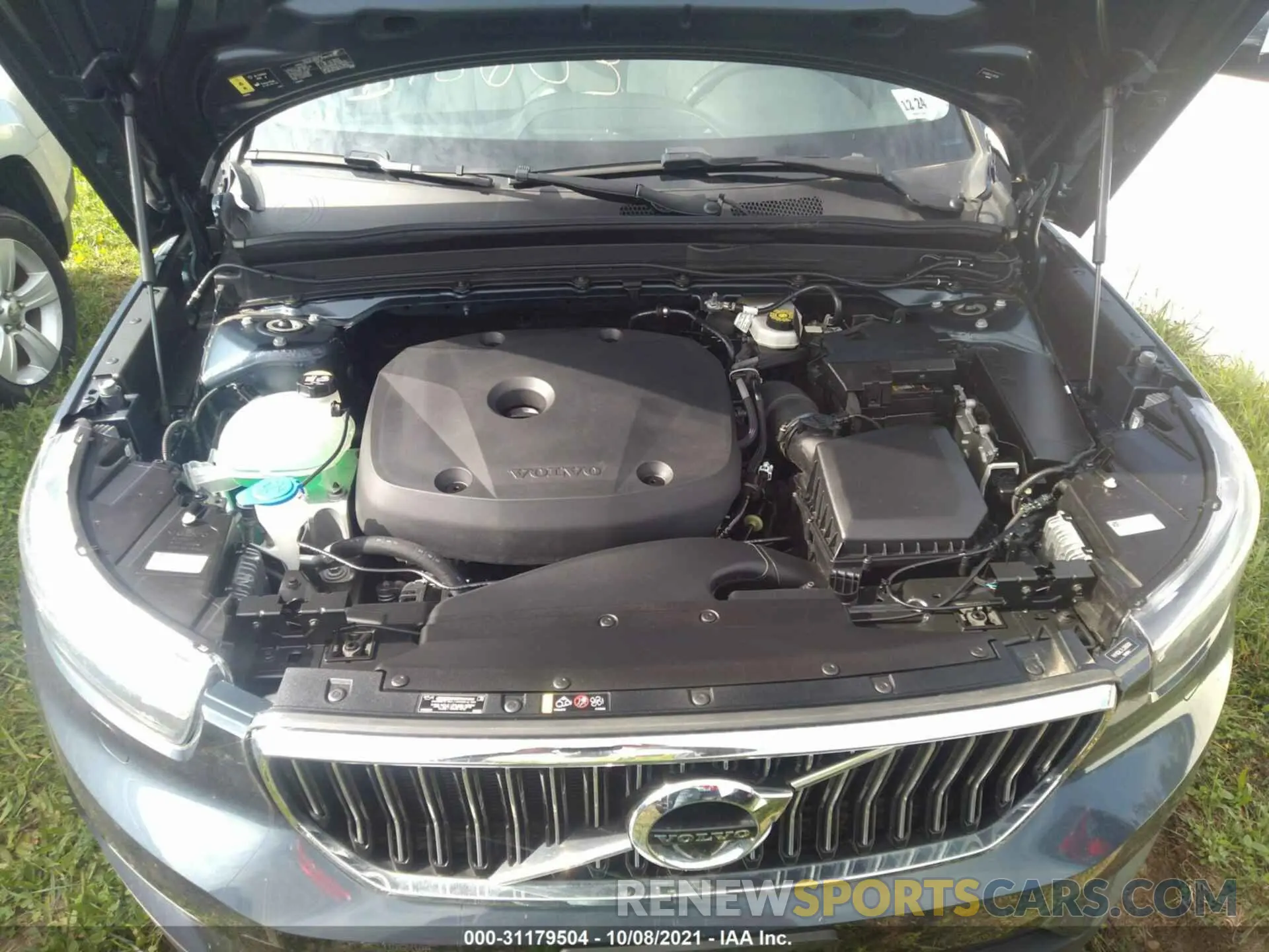10 fotografías del automóvil dañado YV4162UL7L2265202 VOLVO XC40 2020