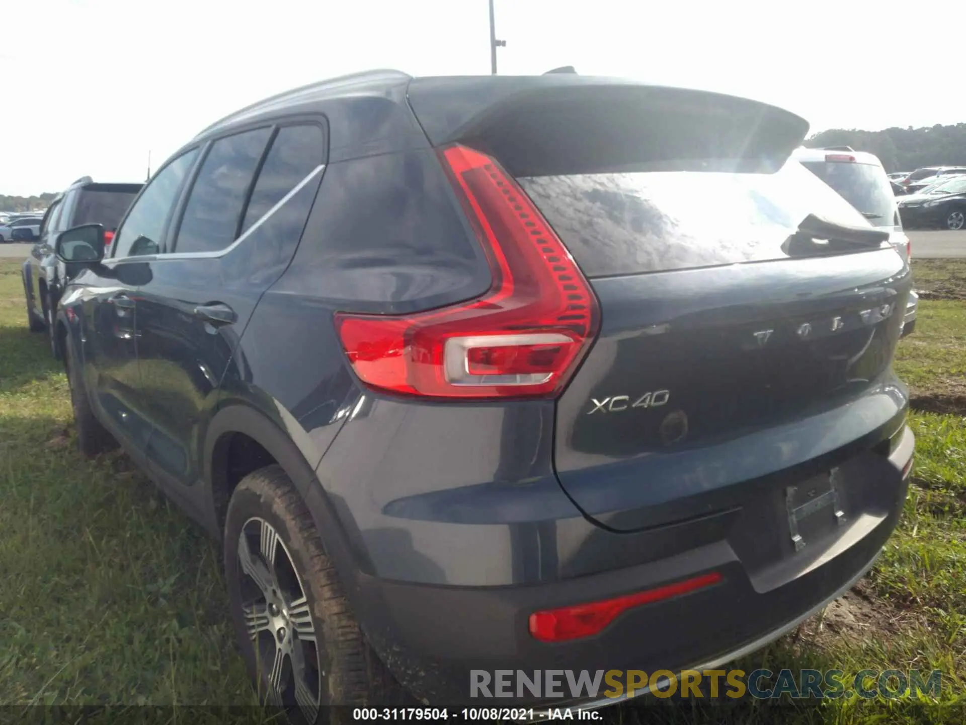 3 fotografías del automóvil dañado YV4162UL7L2265202 VOLVO XC40 2020
