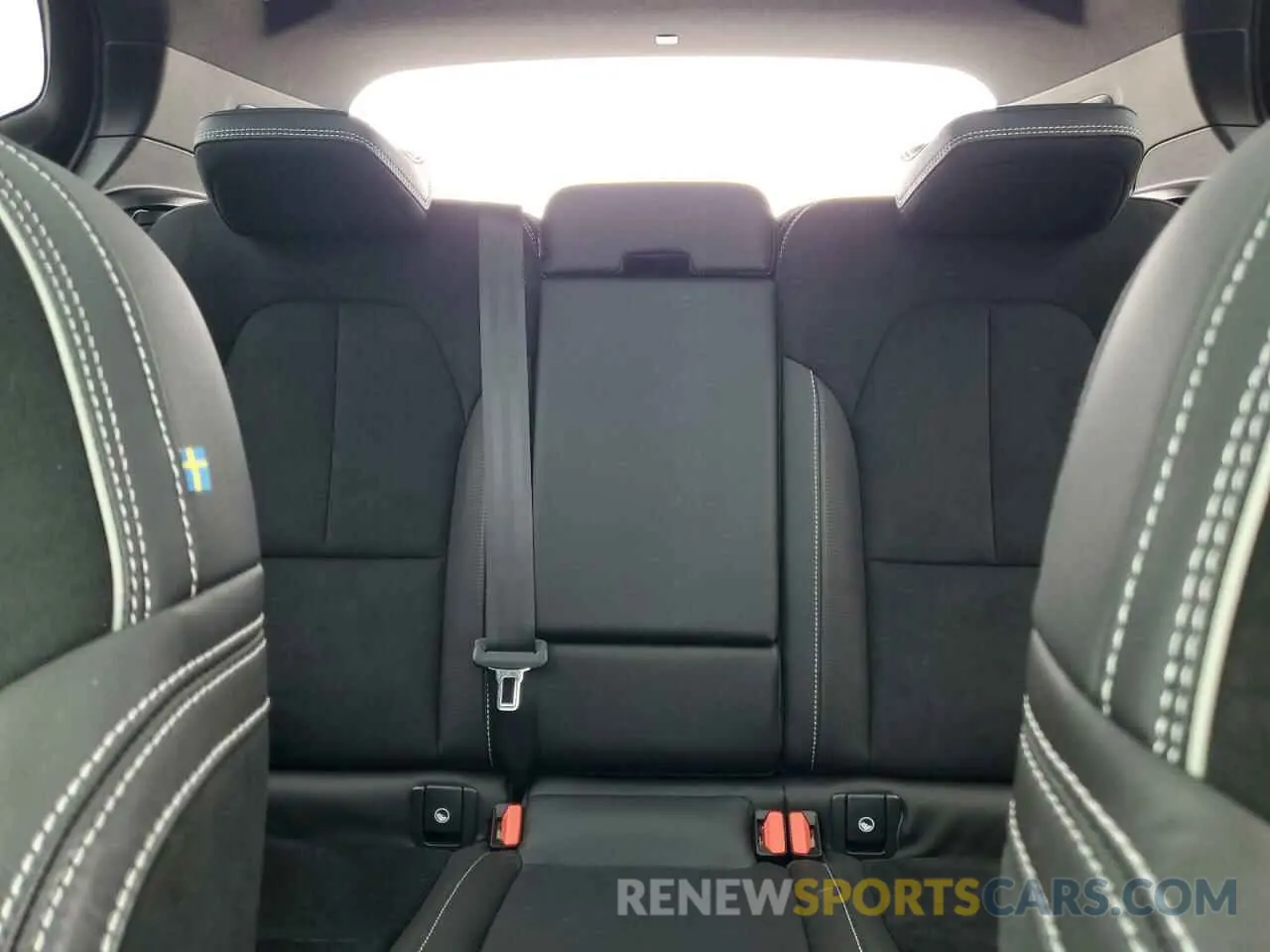 10 fotografías del automóvil dañado YV4162UM0L2307461 VOLVO XC40 2020