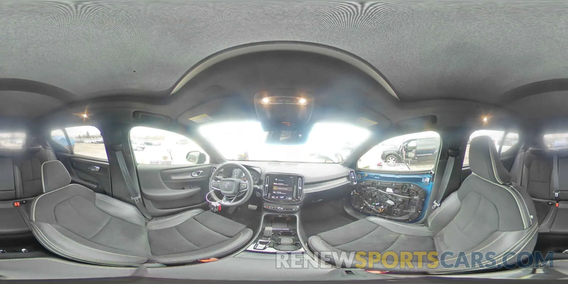 14 fotografías del automóvil dañado YV4162UM0L2307461 VOLVO XC40 2020