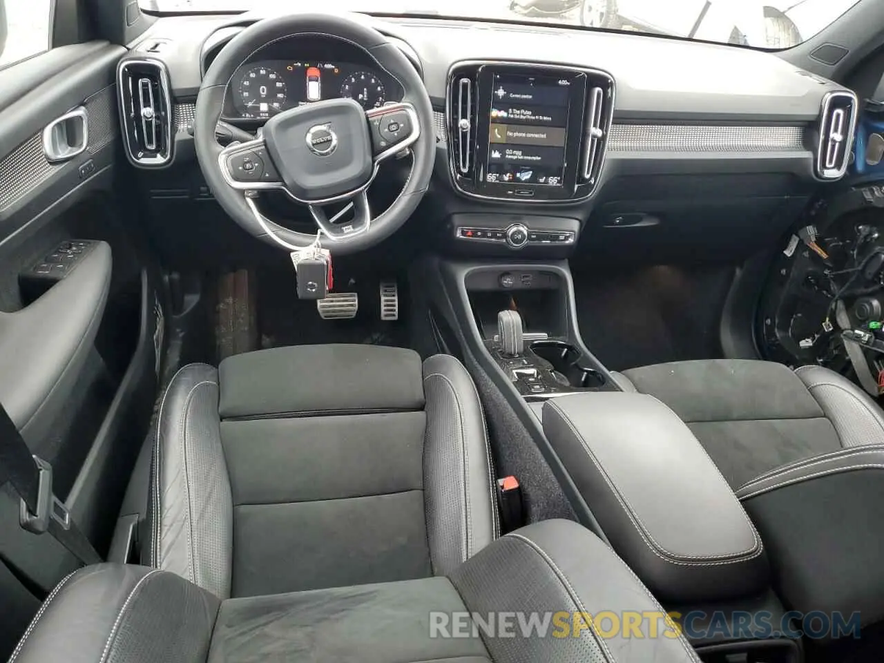 8 fotografías del automóvil dañado YV4162UM0L2307461 VOLVO XC40 2020