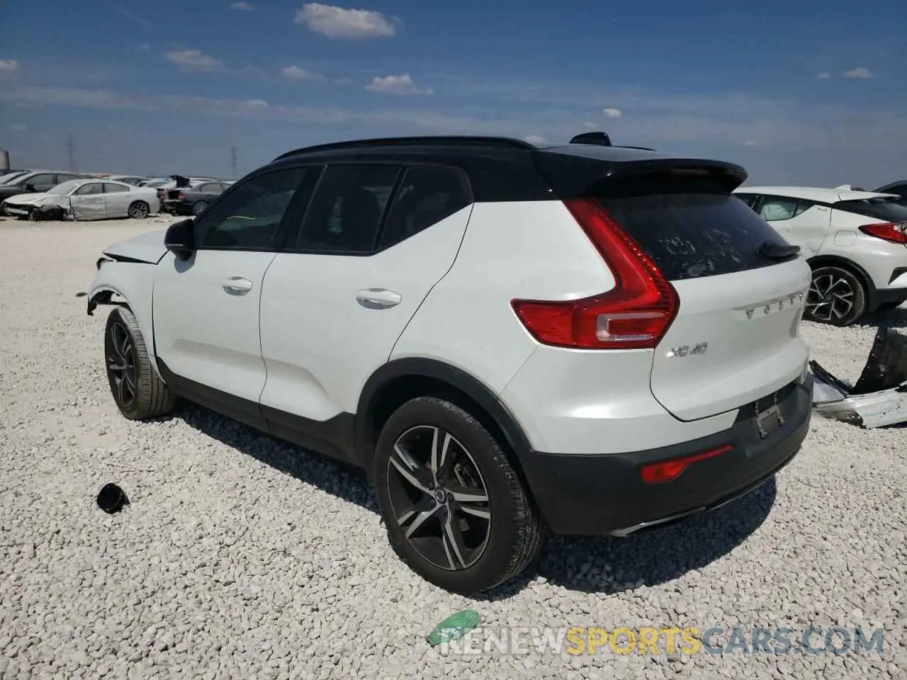 3 fotografías del automóvil dañado YV4162UM5L2198186 VOLVO XC40 2020