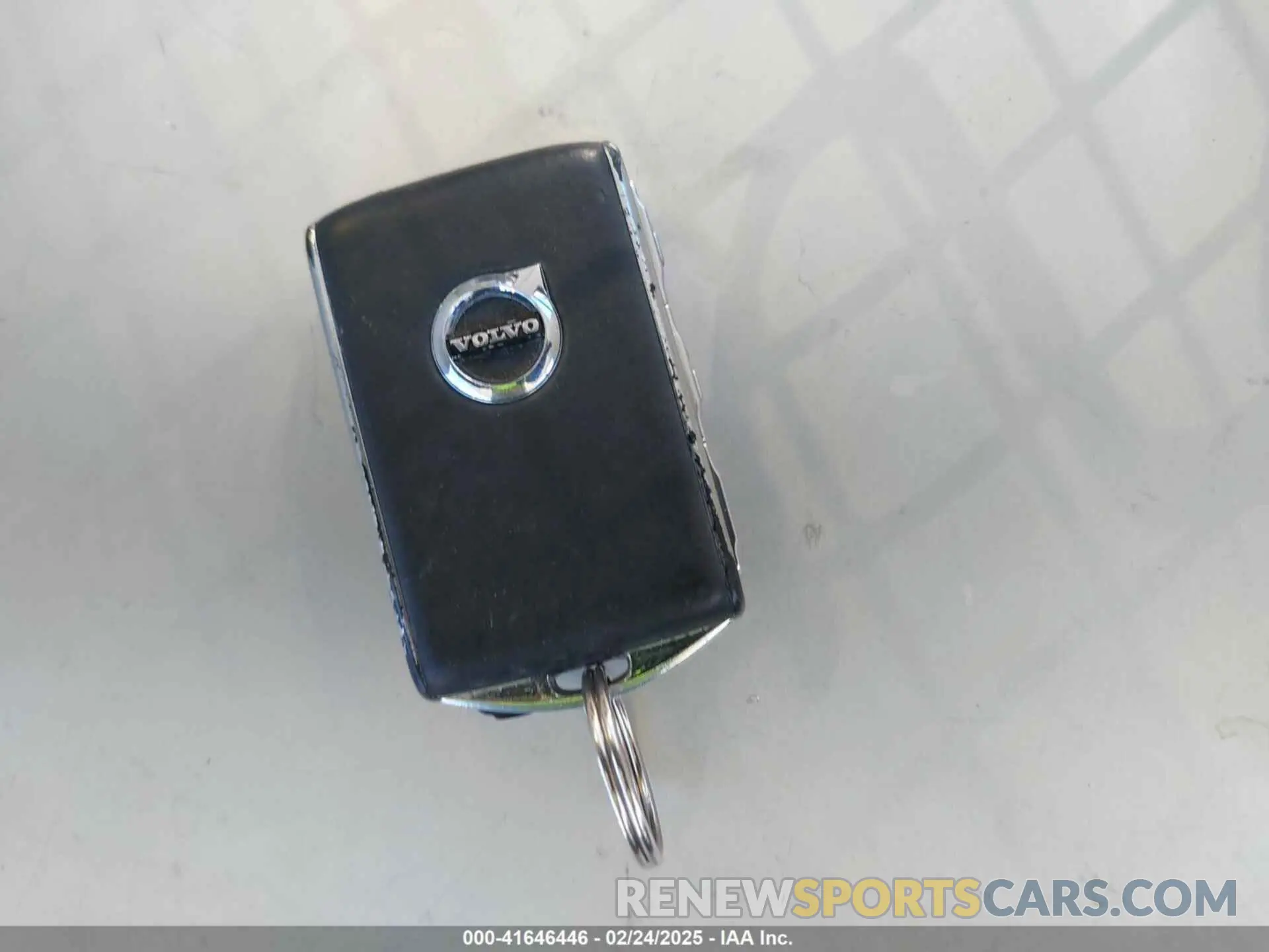 11 fotografías del automóvil dañado YV4162UM6L2224973 VOLVO XC40 2020